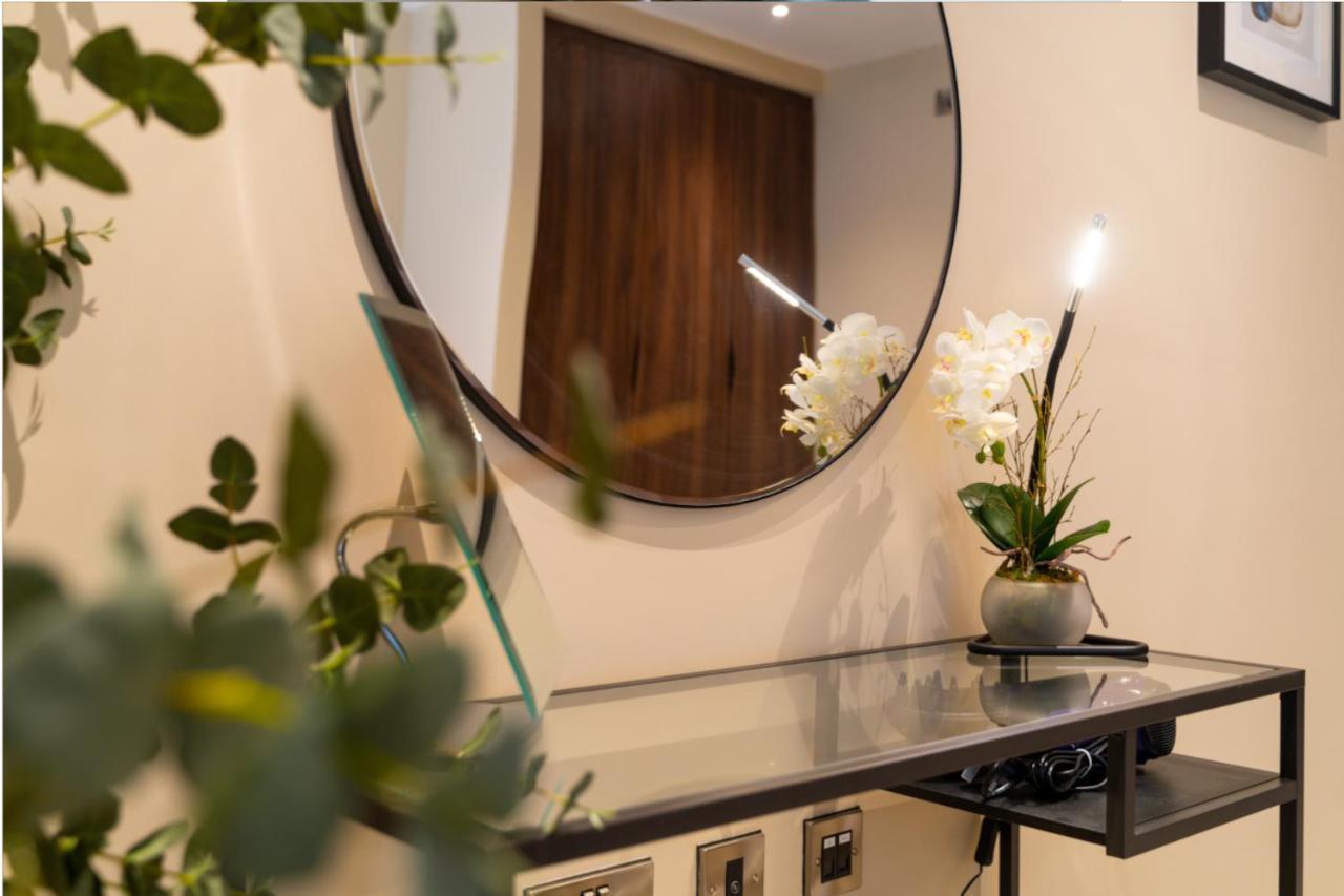 Entire 2 Bed - Free Parking - No. 35 - The Cosy Collection Ltd Apartment York Bagian luar foto