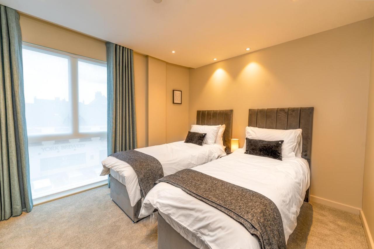 Entire 2 Bed - Free Parking - No. 35 - The Cosy Collection Ltd Apartment York Bagian luar foto
